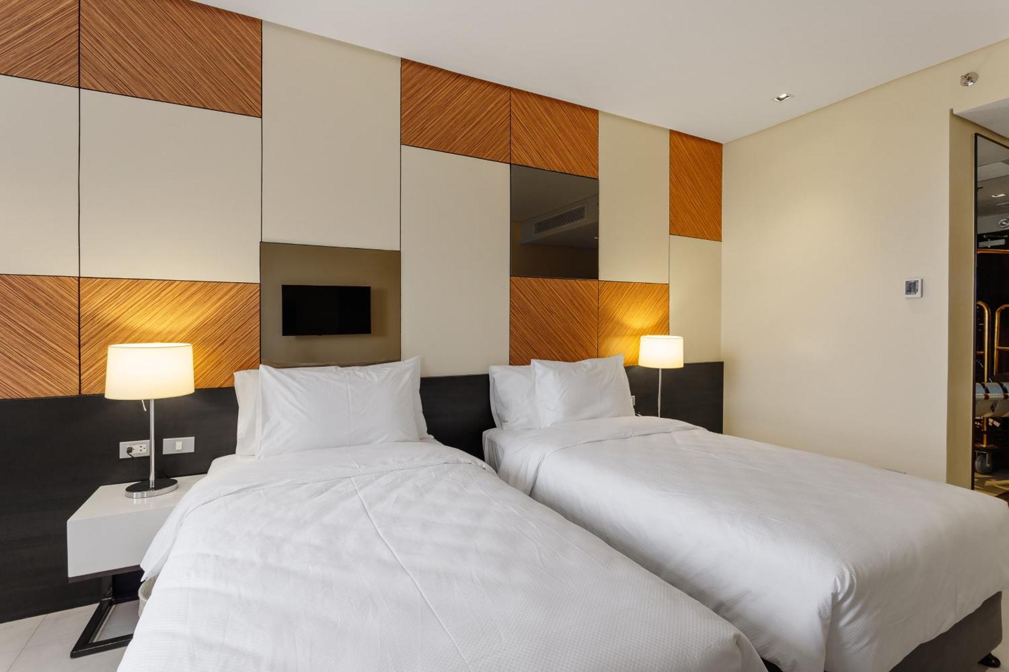 Summit Hotel Таклобан Экстерьер фото