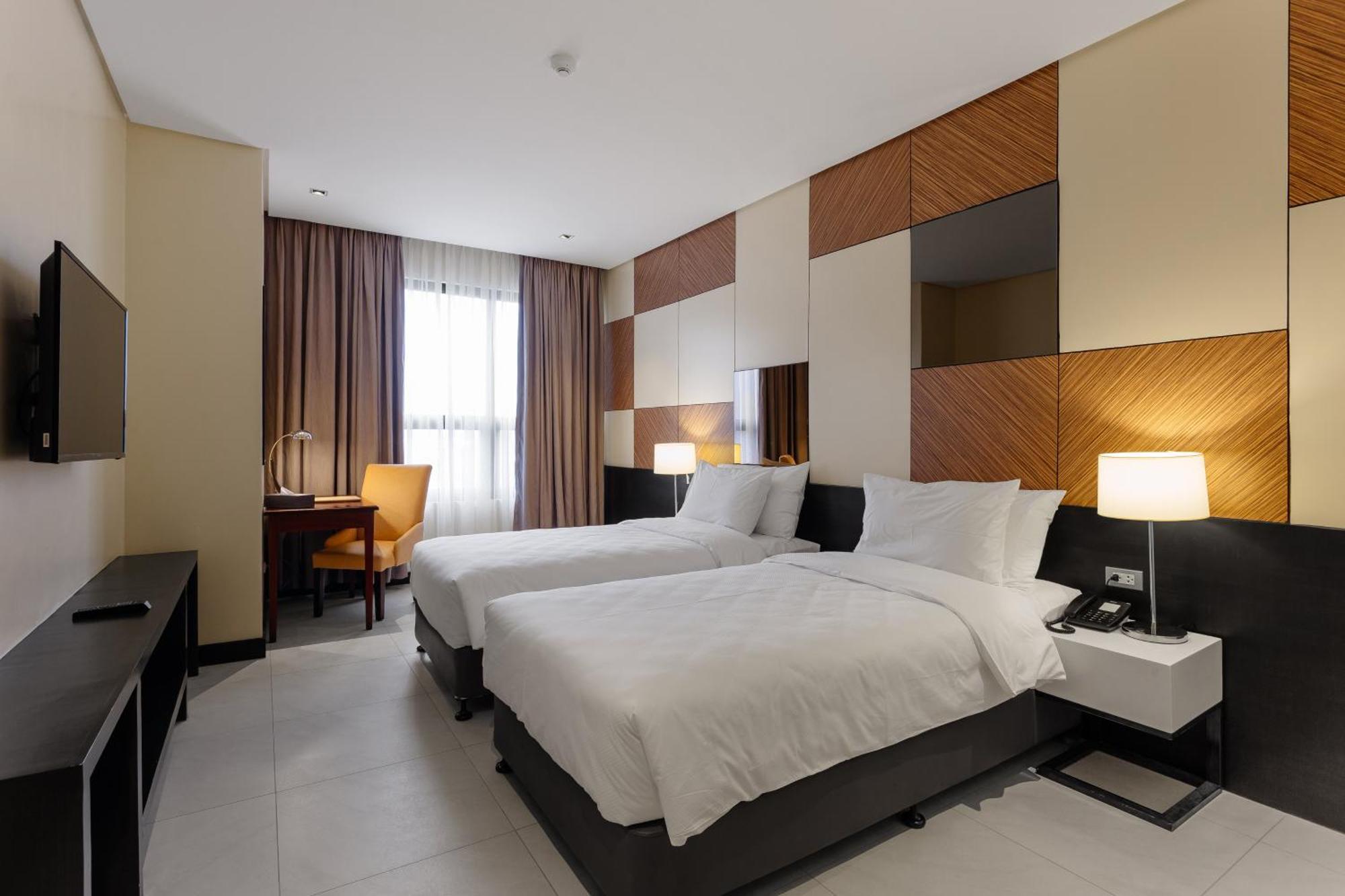 Summit Hotel Таклобан Экстерьер фото