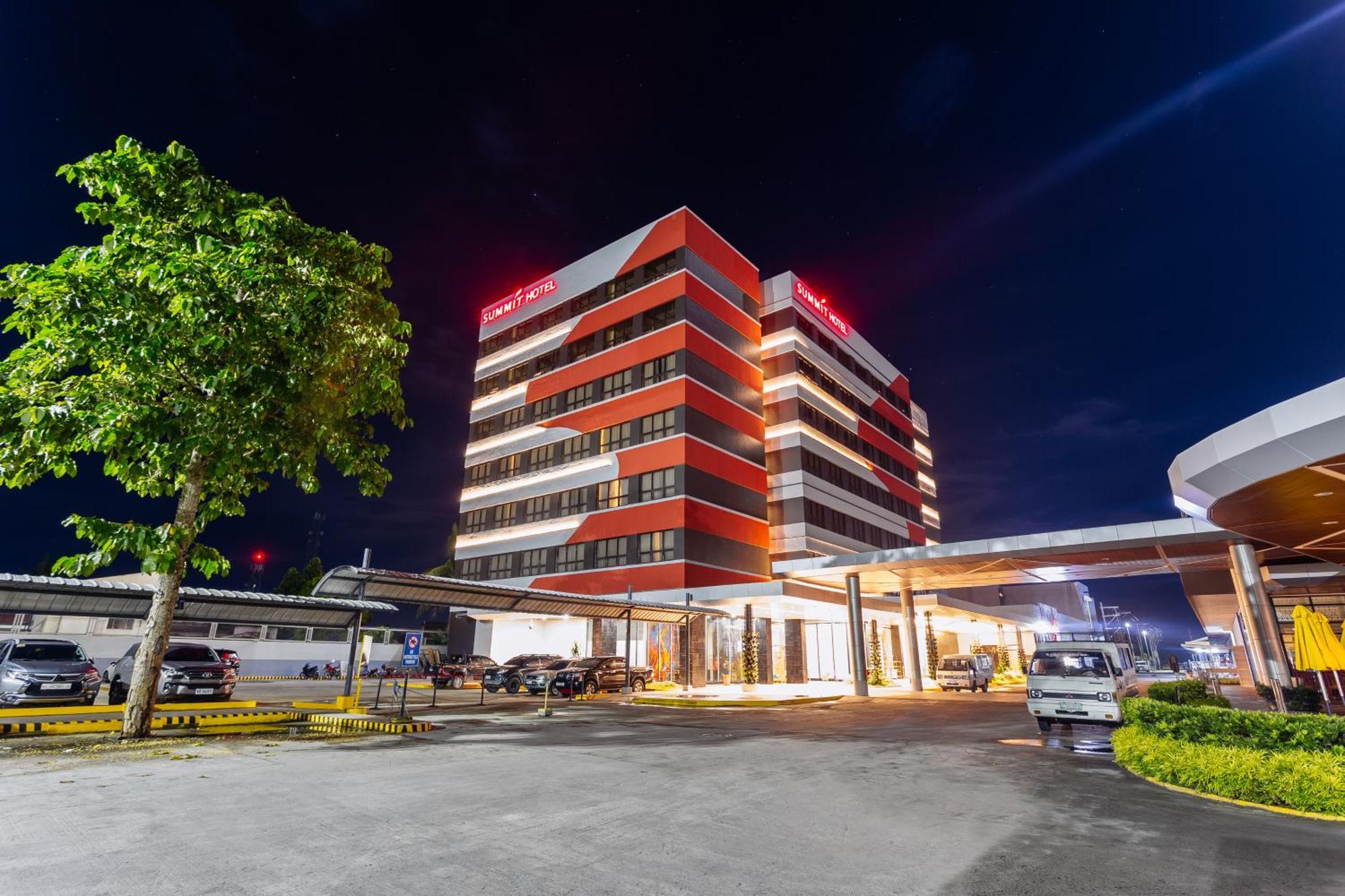 Summit Hotel Таклобан Экстерьер фото