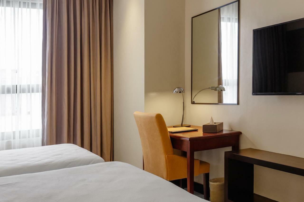Summit Hotel Таклобан Экстерьер фото