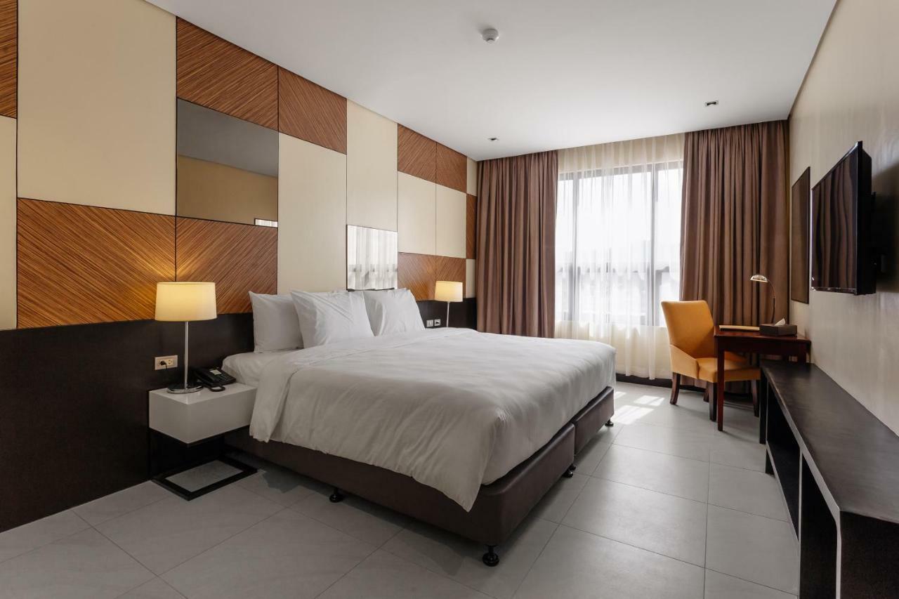 Summit Hotel Таклобан Экстерьер фото