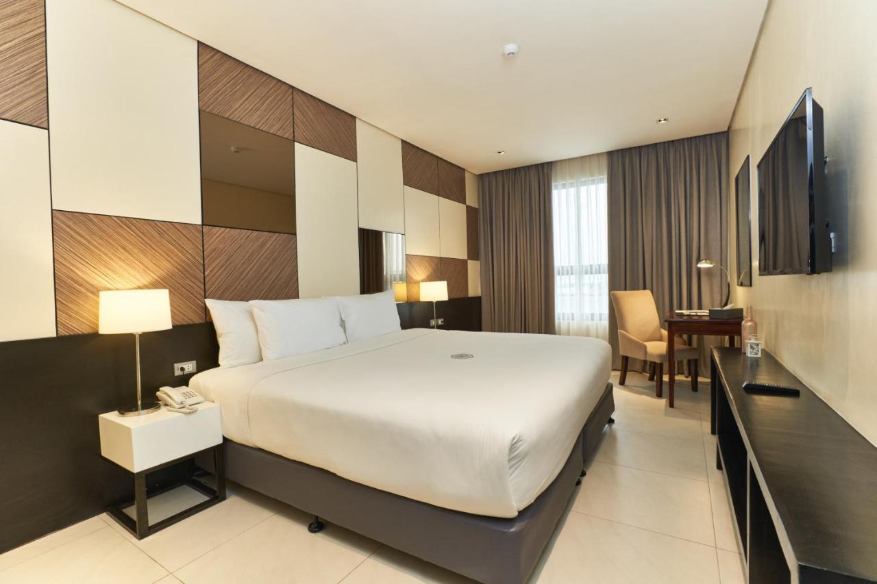 Summit Hotel Таклобан Экстерьер фото
