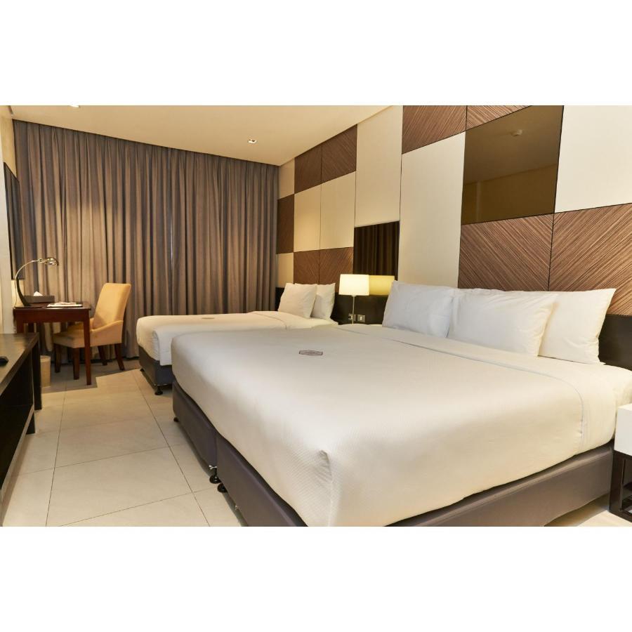 Summit Hotel Таклобан Экстерьер фото