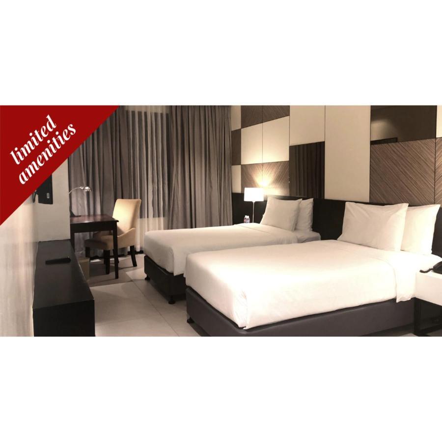 Summit Hotel Таклобан Экстерьер фото